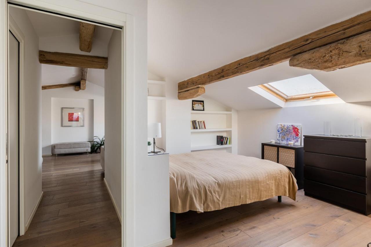 Italy Prestigious Historical Attic In Bologna Apartment Exterior photo