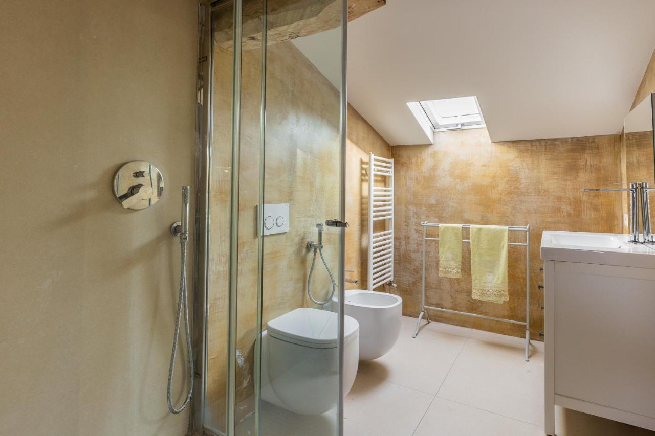 Italy Prestigious Historical Attic In Bologna Apartment Exterior photo